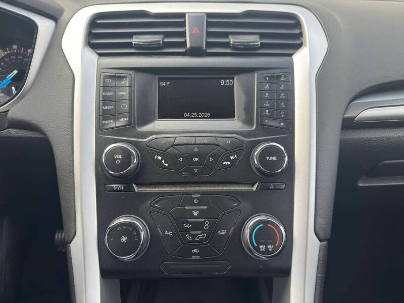 2014 Ford Fusion SE