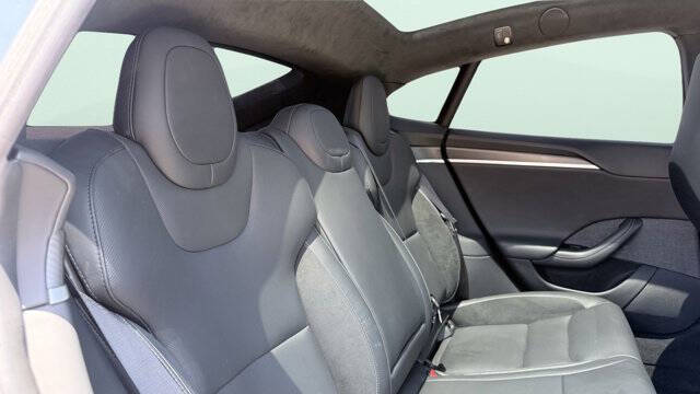 2025 Tesla Model S Plaid