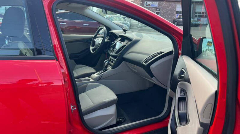 2012 Ford Focus SE