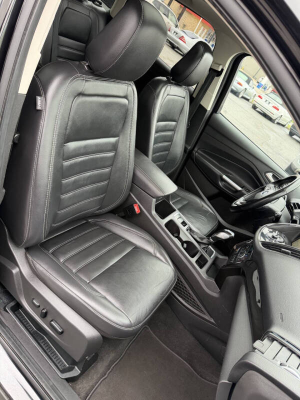 2019 Ford Escape Titanium