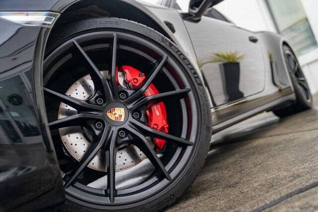 2018 Porsche 911 4
