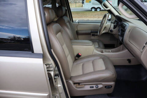 2003 Ford Explorer Sport Trac XLS