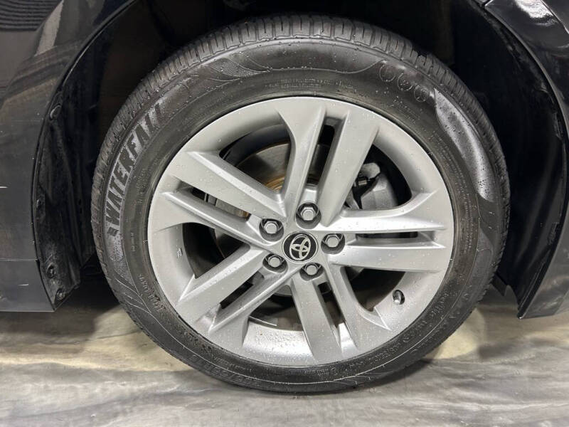 2022 Toyota Corolla Hatchback SE