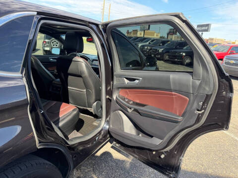 2020 Ford Edge Titanium