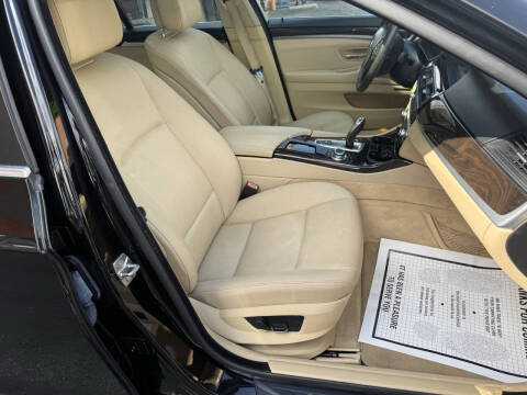 2012 BMW 5 Series 528i