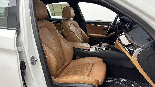 2019 BMW 5 Series 540i