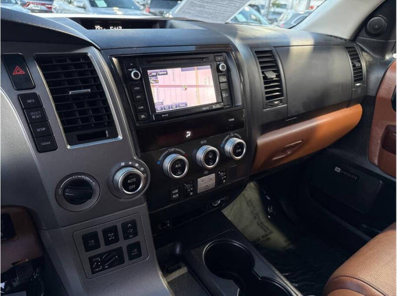 2016 Toyota Sequoia Platinum