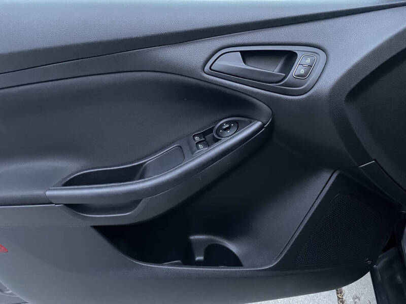 2018 Ford Focus S