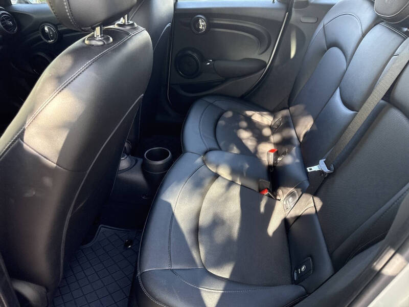 2017 MINI Hardtop 4 Door Cooper