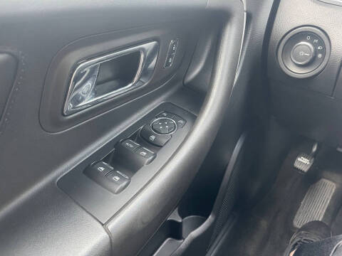 2015 Ford Taurus SEL