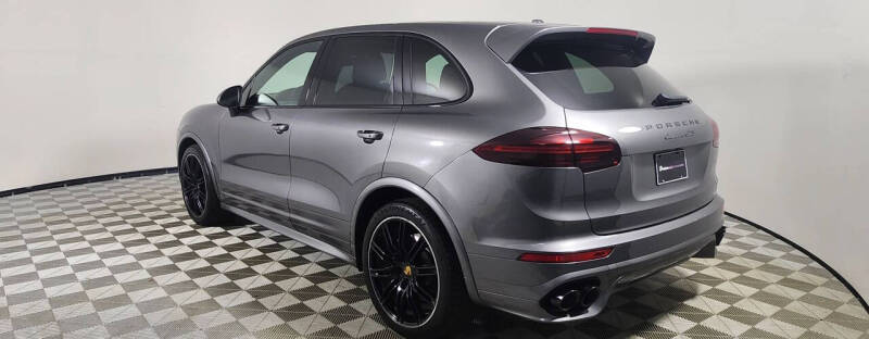 2016 Porsche Cayenne GTS