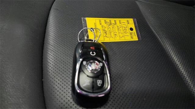 2023 Buick Enclave Essence