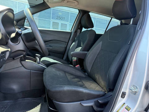 2020 Nissan Kicks S