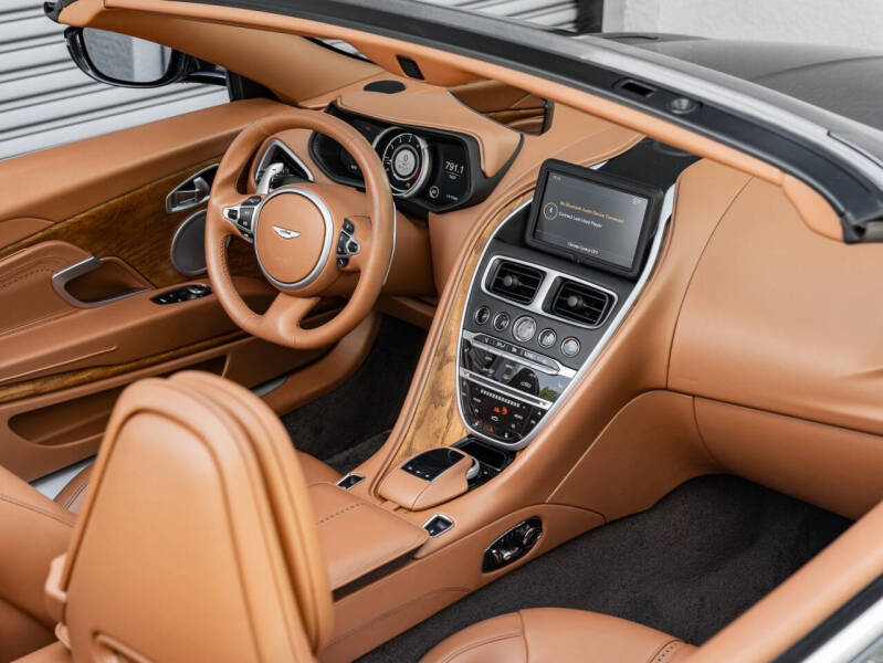 2019 Aston Martin DB11 Volante