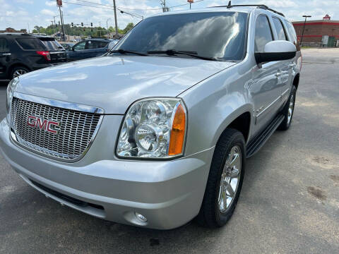 2013 GMC Yukon for sale at BRYANT AUTO SALES in Bryant AR