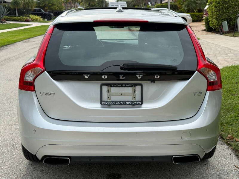 2015 Volvo V60 T5 Drive-E Platinum