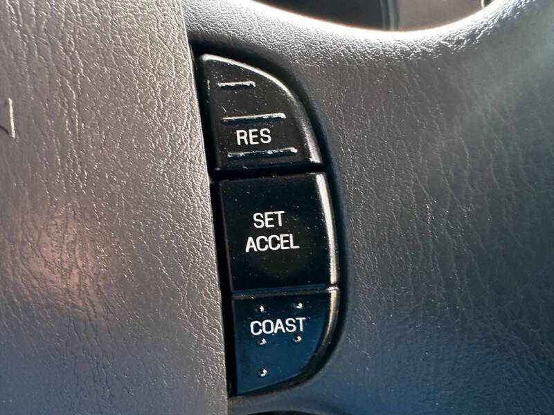 2004 Ford E-Series