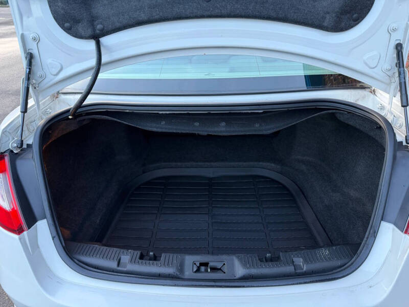 2011 Ford Taurus SEL