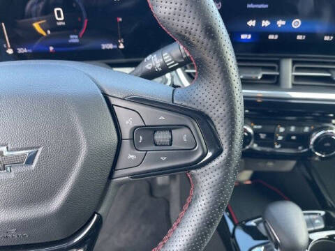 2025 Chevrolet Trax RS