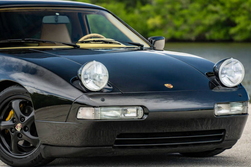 1988 Porsche 928 S4