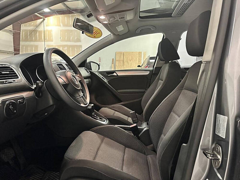 2010 Volkswagen Golf 2.5L PZEV