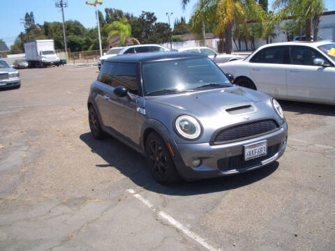 2009 MINI Cooper for sale at Gaynor Imports in Stanton CA