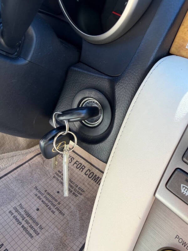 2004 Lexus SC 430