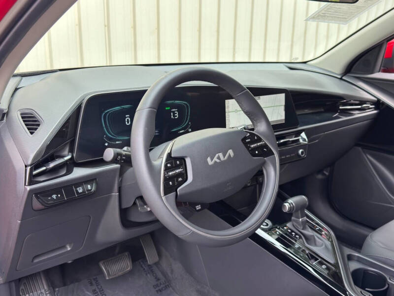 2024 Kia Niro EX