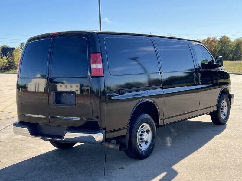 2017 Chevrolet Express 2500