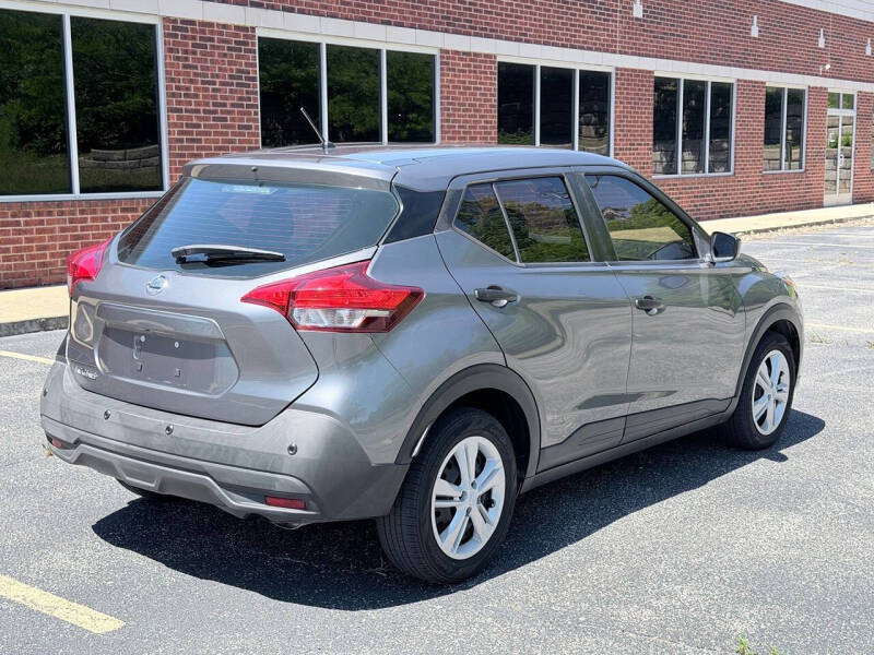 2020 Nissan Kicks S