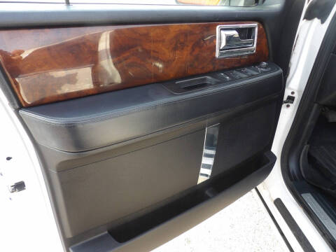 2016 Lincoln Navigator Select