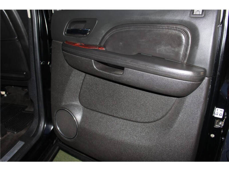 2011 Cadillac Escalade EXT Premium