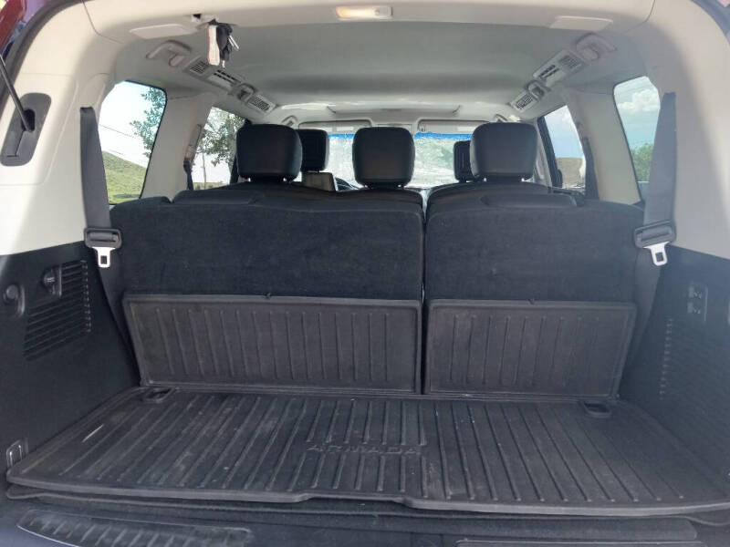 2017 Nissan Armada SV