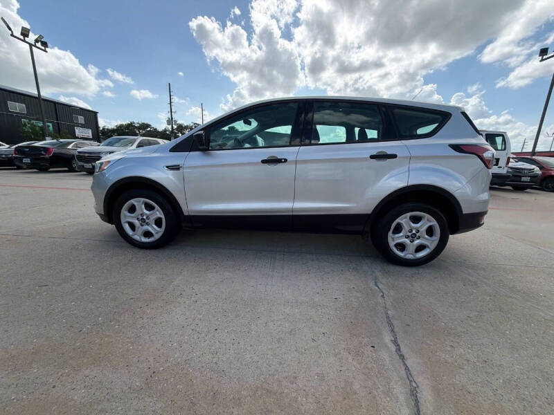 2017 Ford Escape S
