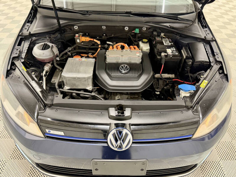 2016 Volkswagen e-Golf SE