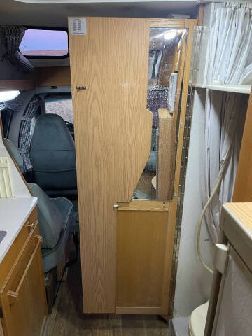 2000 Roadtrek 200 Versatile