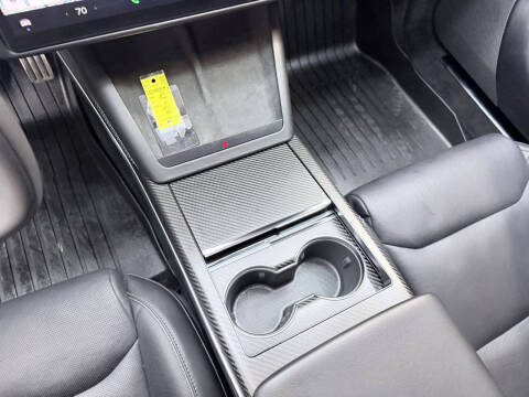 2022 Tesla Model S Plaid