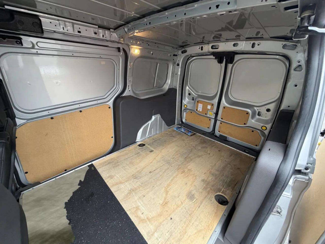 FordTransit Connect18