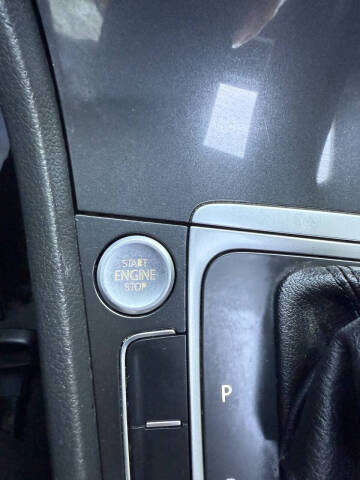 2018 Volkswagen Golf SportWagen TSI S