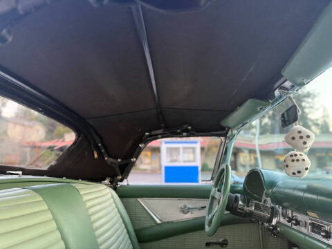 1957 Ford Thunderbird