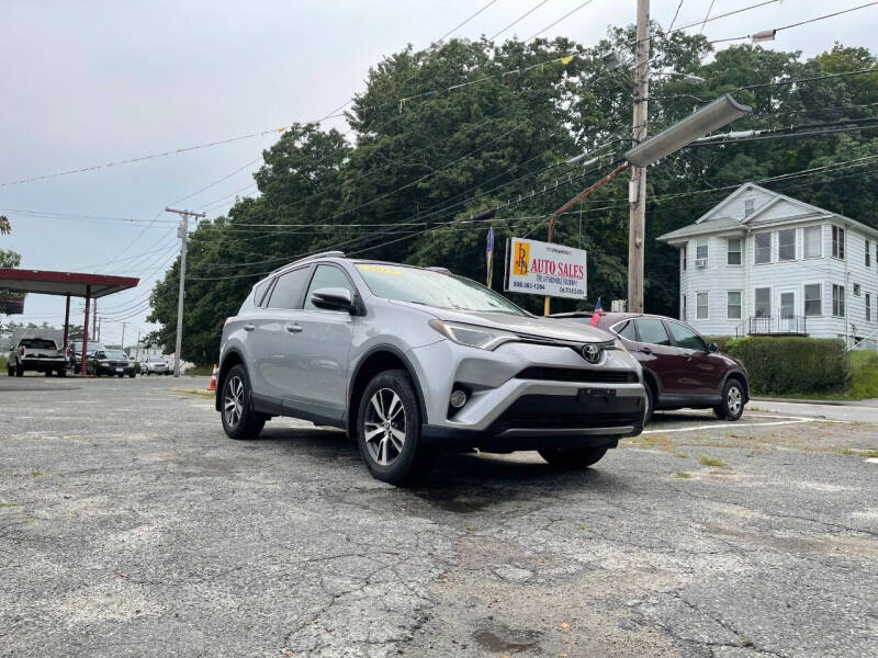 2017 Toyota RAV4 XLE's photo
