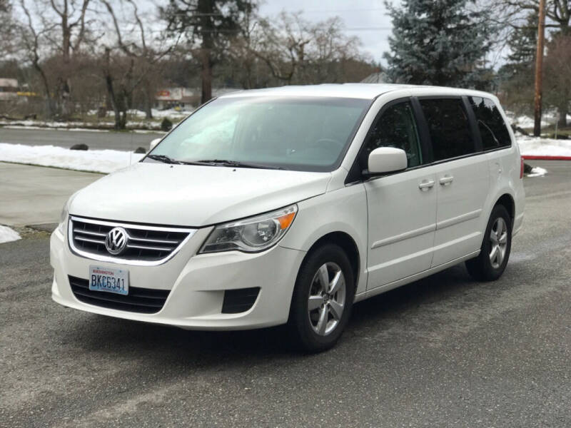 2009 Volkswagen Routan for sale at Apex Motors Parkland in Tacoma WA