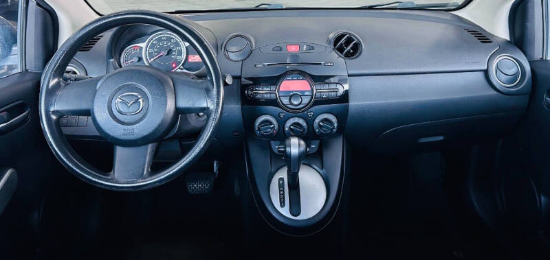 2014 Mazda MAZDA2 Sport