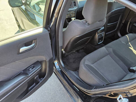 2017 Dodge Charger SXT