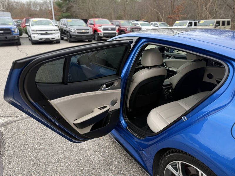 2018 Kia Stinger GT2