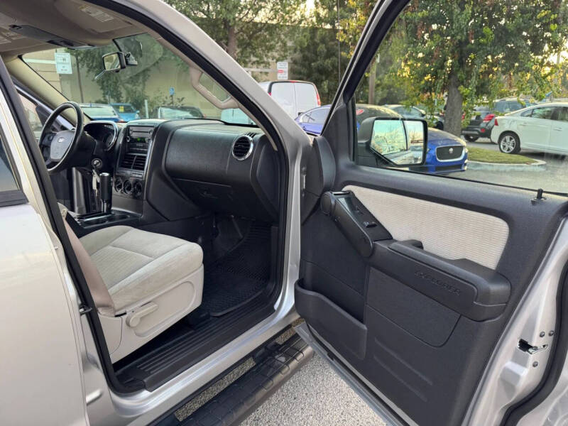 2008 Ford Explorer Sport Trac XLT