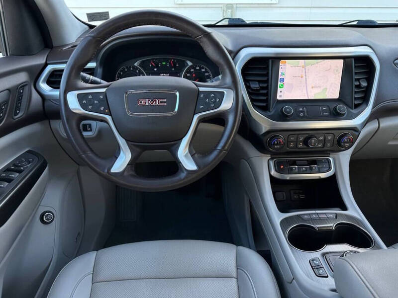 2021 GMC Acadia SLT