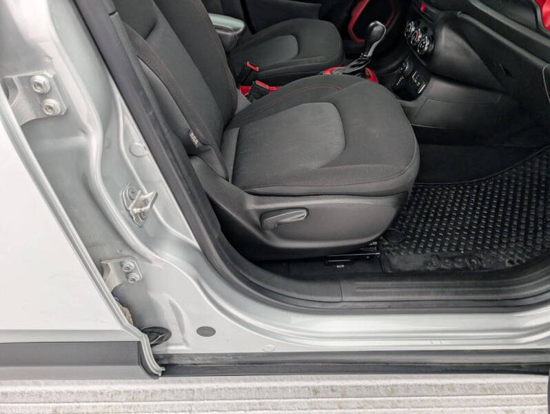 2016 Jeep Renegade Trailhawk