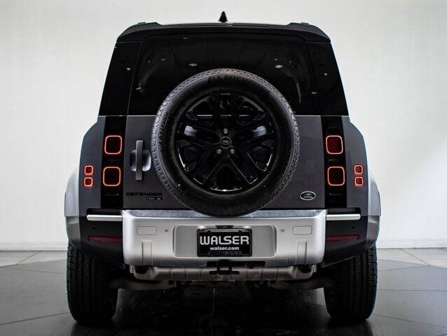 2020 Land Rover Defender 110 SE