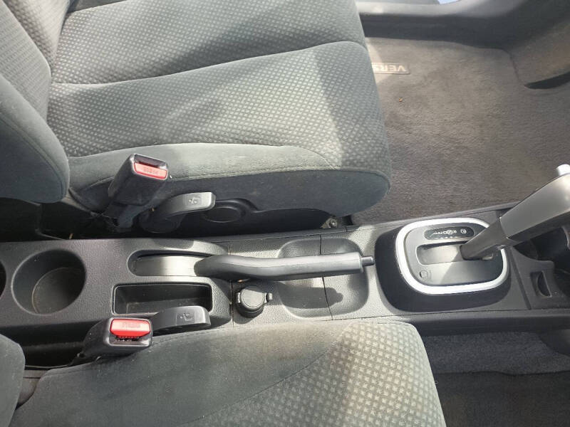2012 Nissan Versa 1.8 S
